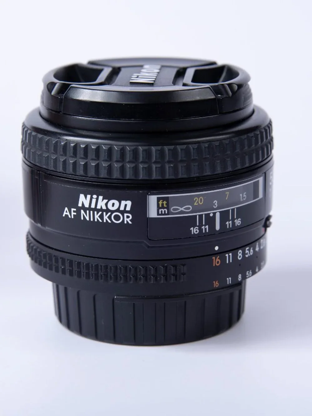 Nikon AF Nikkor 50mm F/1.4D Lens + Bonus EUC